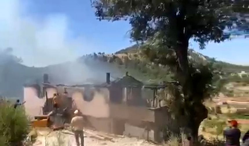 Eğirdir'de ev yangını