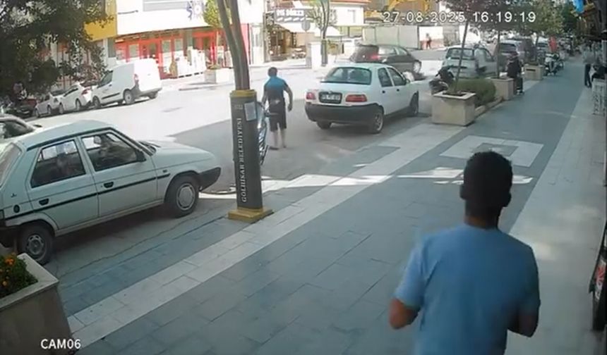 Otomobilin yayaya çarptığı kaza