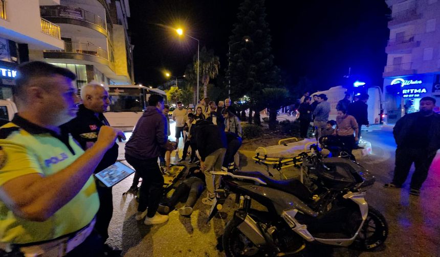 Manavgat'ta kazada yaralı sürücüyü bırakıp kaçtı