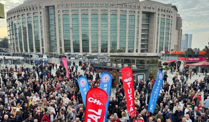 İmamoğlu Çağlayan'da 'casusluk' soruşturmasında ifade veriyor