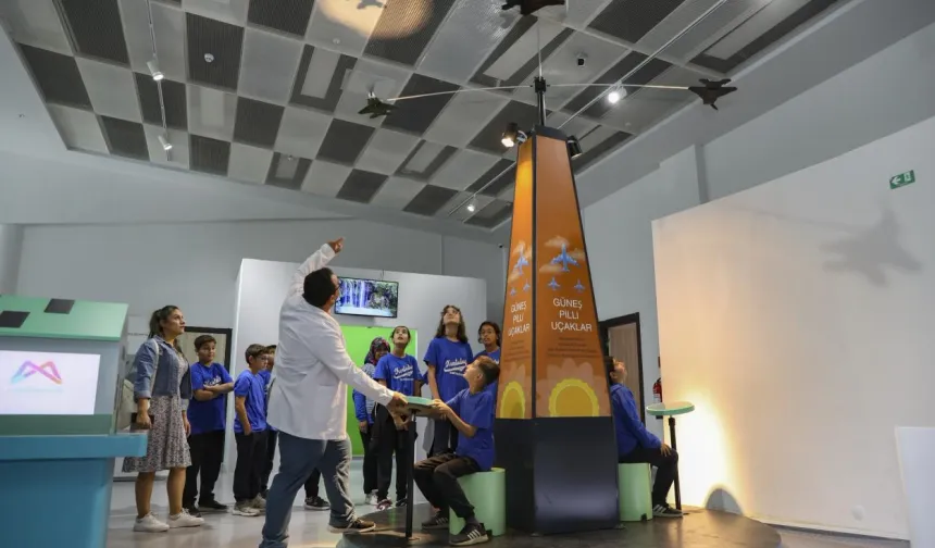Mersin Mercan Bilim Merkezi yeni dönemde de bilimle buluşturuyor