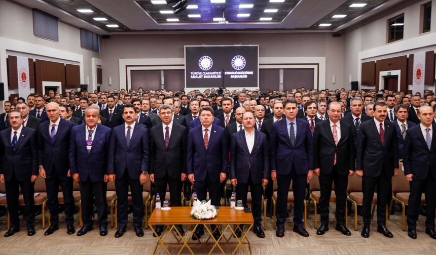 Adalet Bakanı Tunç: Kocaeli'deki yangınla ilgili 3 savcı görevlendirildi