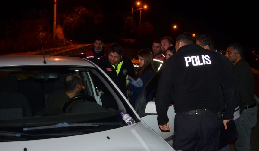 Antalya'da 4 araç birbirine girdi