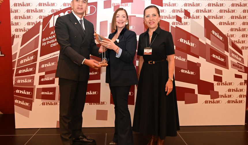 Arzu Kaprol: Moda ve teknolojiyle bugünden geleceği inşa ediyoruz