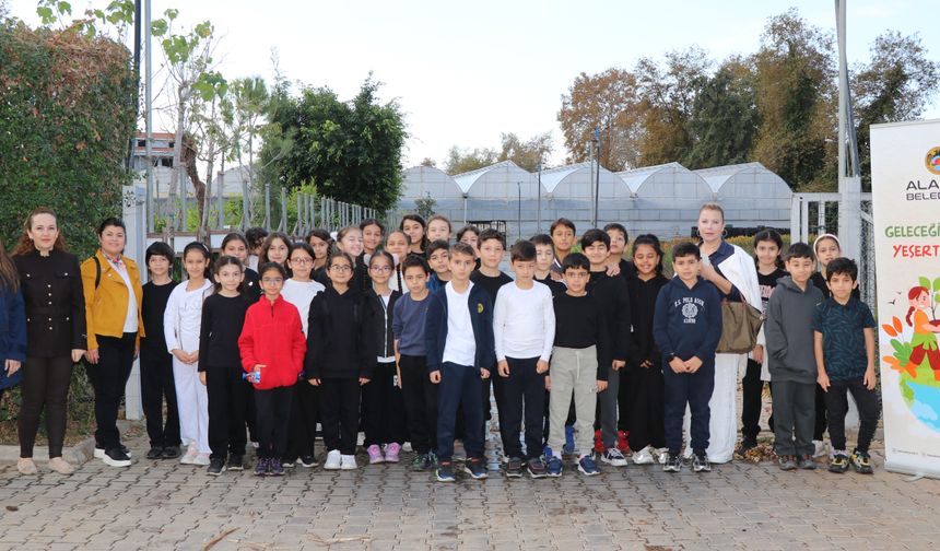 Öğrencilere çevre eğitimi