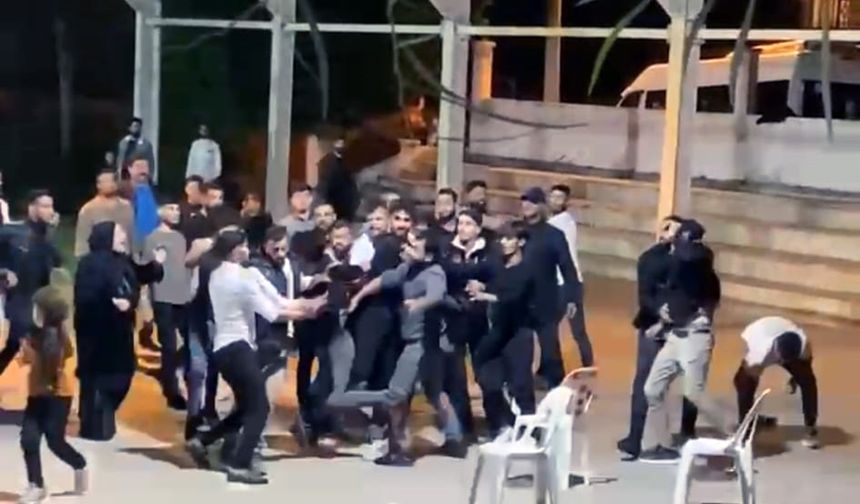 Antalya'da düğünde yumruk yumruğa kavga ettiler