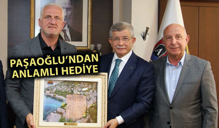 Davutoğlu'ndan Alanya'ya ziyaret: ALTSO'da ekonomik gündem konuşuldu