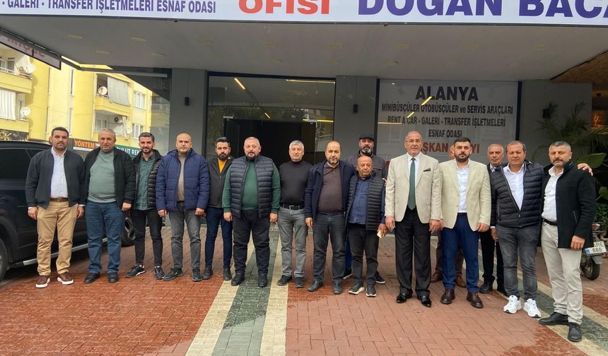 Alanya'da Doğan Bacak seçim ofisini açtı