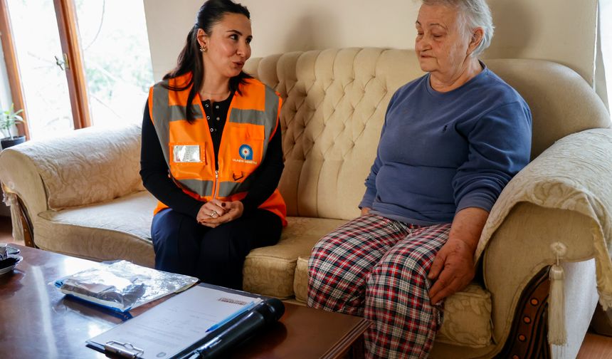 Antalya'da otobüste unutulan cüzdan sahibine teslim edildi