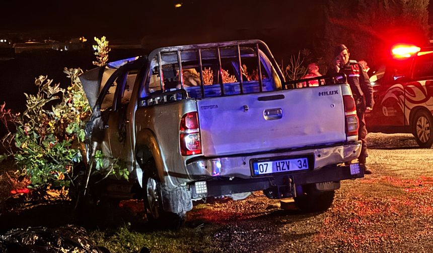 Delilleri yok etmek için kamyoneti yakmış