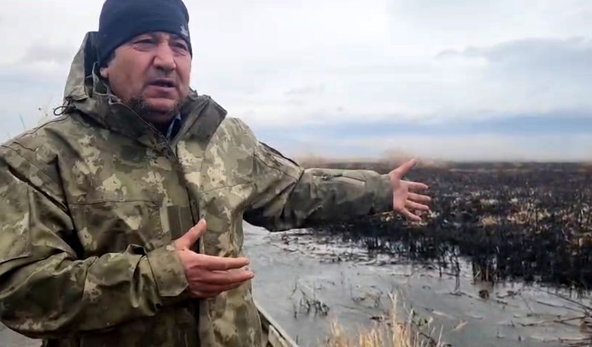 Eber Gölü'ndeki kamış yangınları söndürüldü