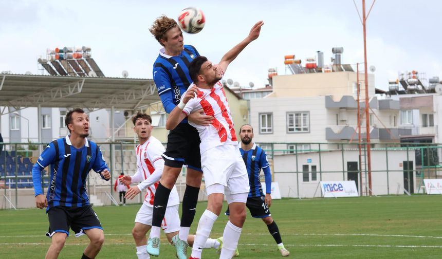 Kırmızı beyazlılardan kendi sahasında 3 puan