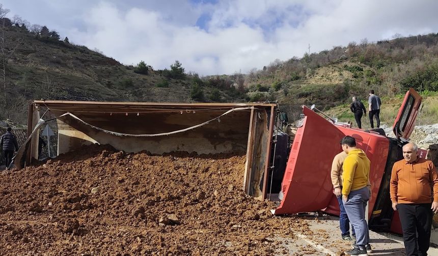 Alanya'da 1 kişinin öldüğü kazada TIR'ın sürücüsü tutuklandı