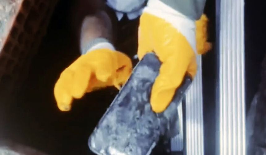 Cinayetten sonra delil karartmak için cep telefonunu foseptik çukuruna atmış