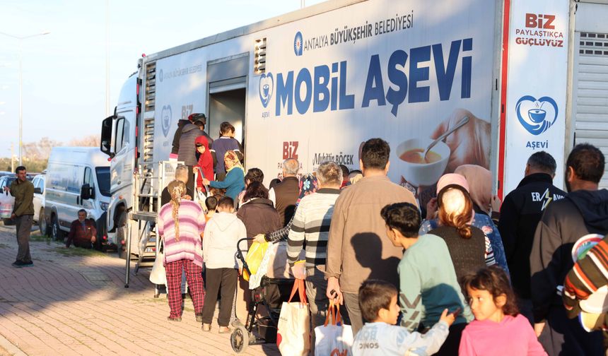 Mobil Aşevi iftarda mahalle mahalle dolaşıyor