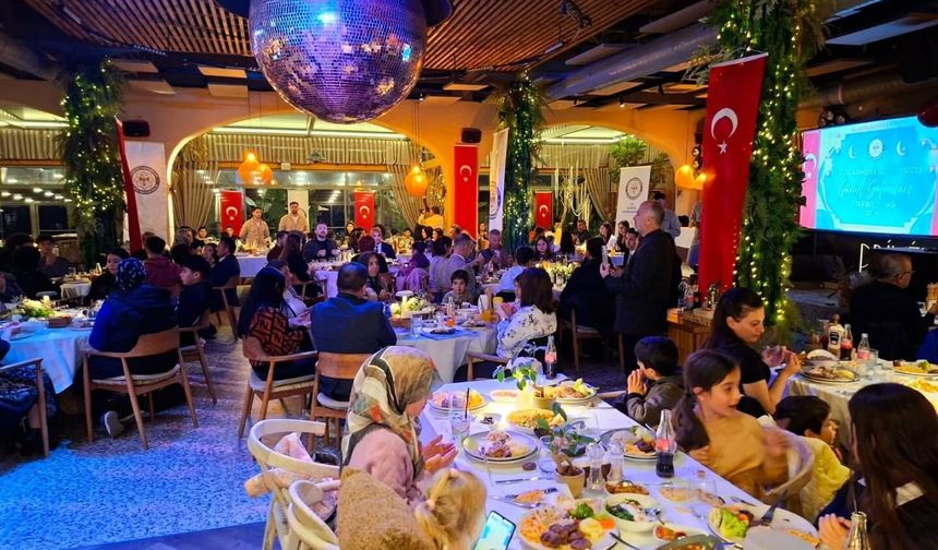 Alanya'da yetimlerle bereketli iftar sofrası