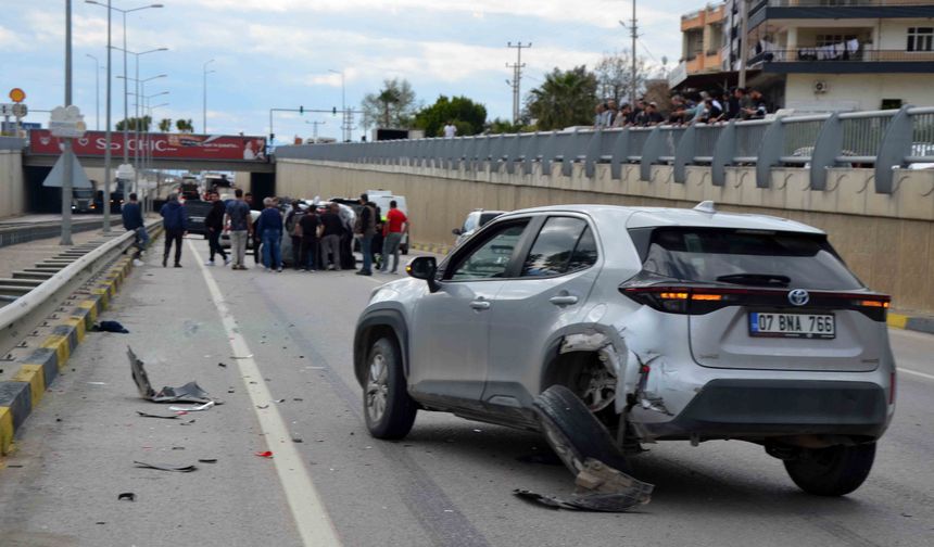 Antalya'da alt geçitte kaza: 1 yaralı