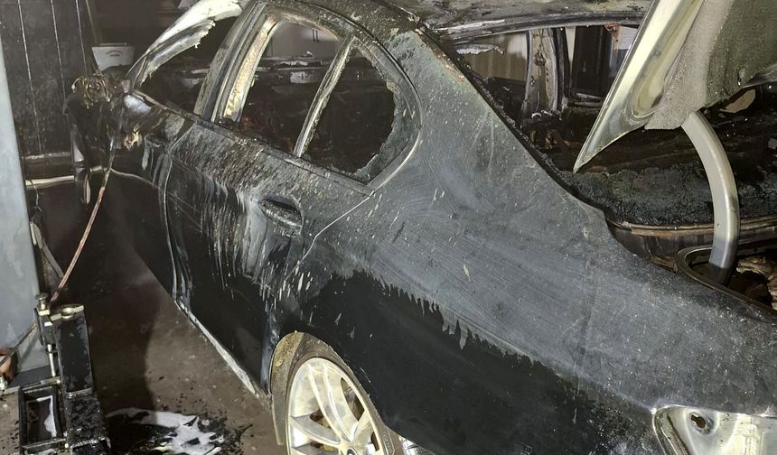 Alanya'da oto tamirhanesindeki yangın söndürüldü