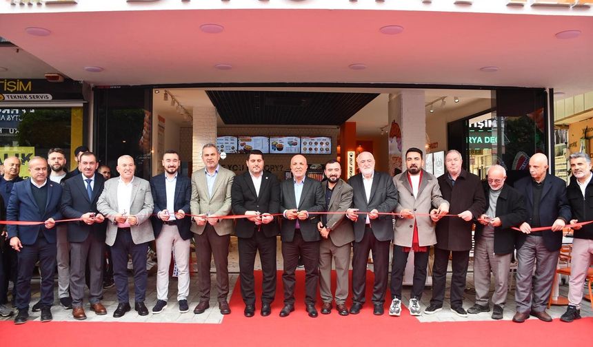 Alanya'ya lezzet katan yeni durak: Bi Kova Pilav açıldı