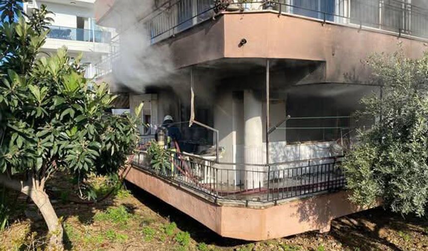Antalya'da ev yangını korkuttu
