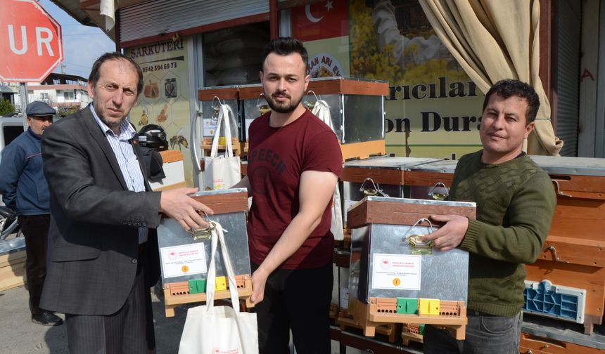 Genç arıcılara destek