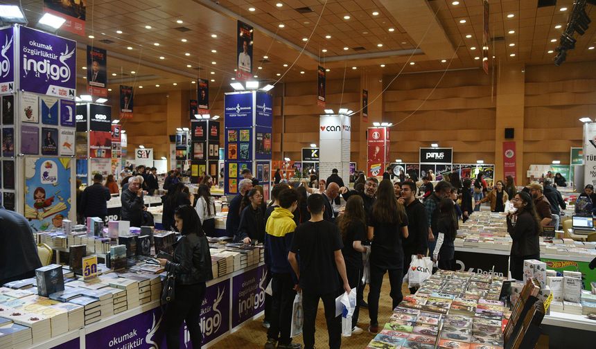 Kepez Kitap Fuarı kapılarını açtı