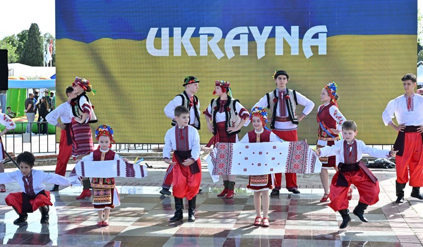 23 Nisan Çocuk ve Uçurtma Festivali bayram coşkusuyla yaşanıyor