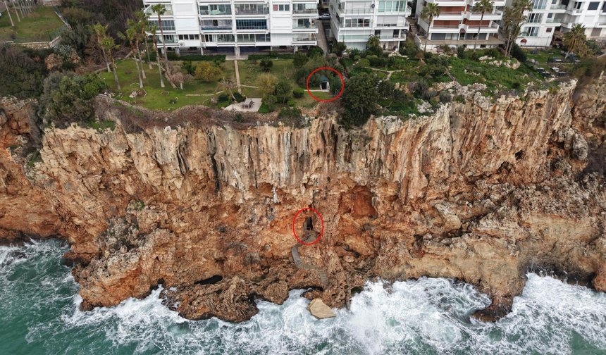 Falezlerdeki kaçak asansör ve baraka için yıkım kararı