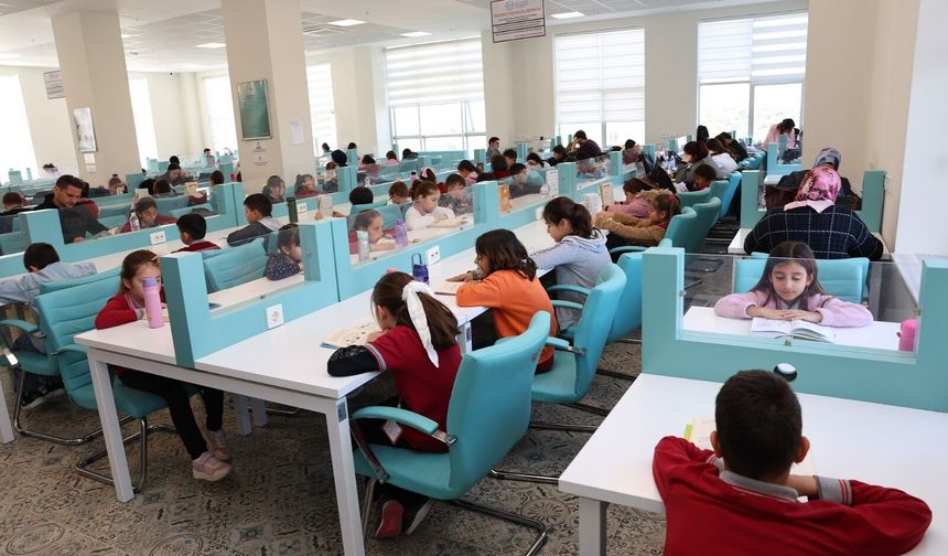 ALKÜ’de Kütüphane Haftası dolu dolu geçti