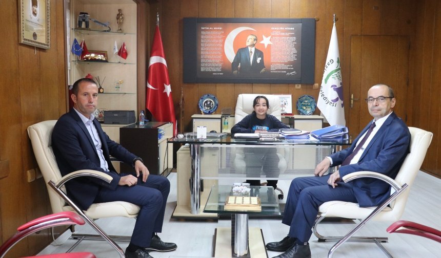 Gazipaşa'da makam geleceğin yöneticilerine devredildi