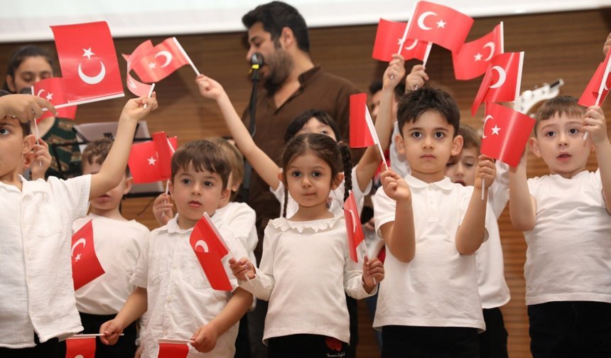 ALKÜ’de 23 Nisan coşkuyla kutlandı