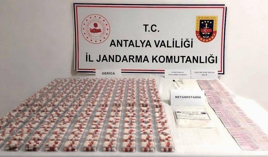 Antalya'da operasyonda 1.770 adet sentetik hap ele geçirildi