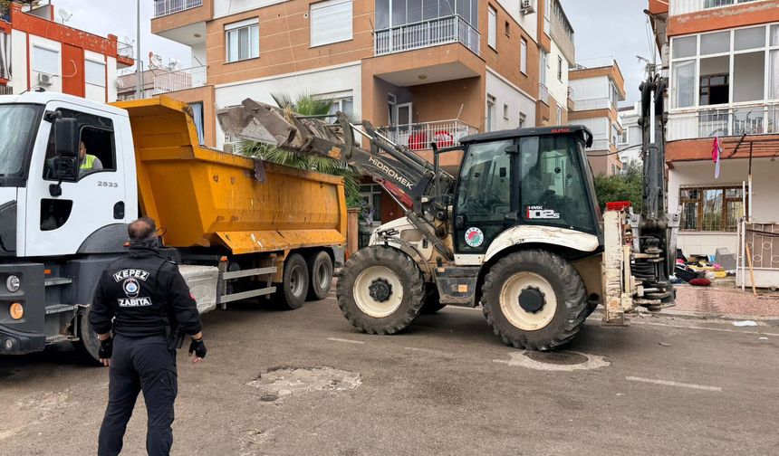 Antalya'da çöp ev operasyonu