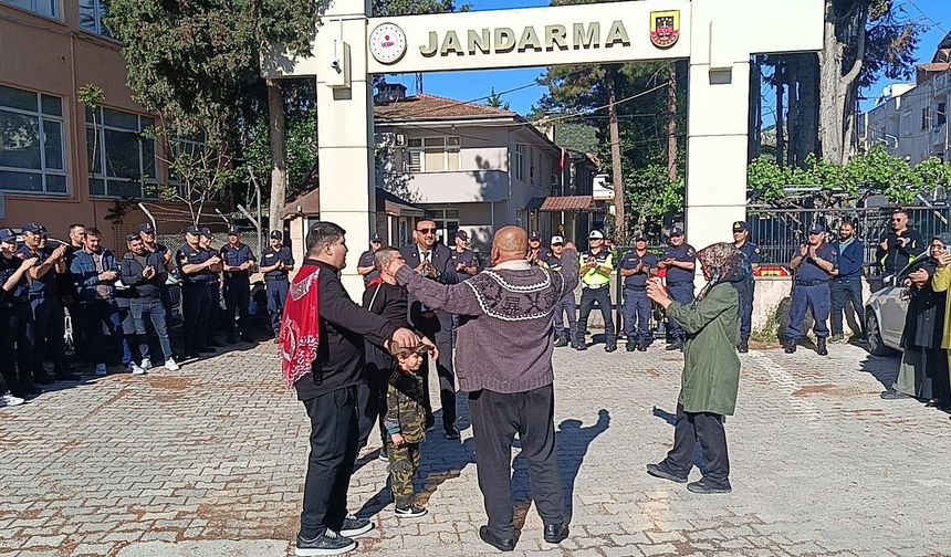 Antalya'da engellilere davul zurnalı uğurlama