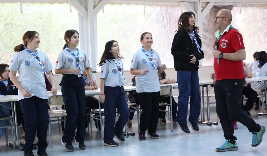 Büyükşehir izcileri kaynaşma kampında buluştu