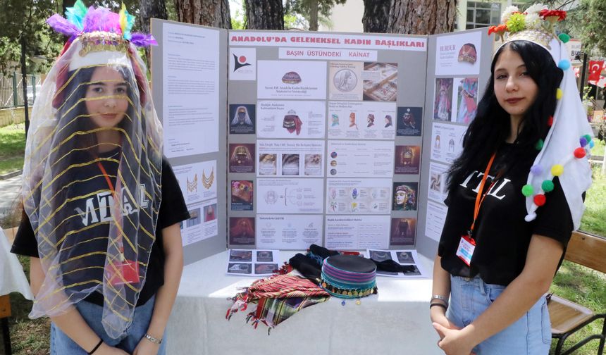 Öğrencilerden 'Anadolu'da Geleneksel Kadın Başlıkları' projesi