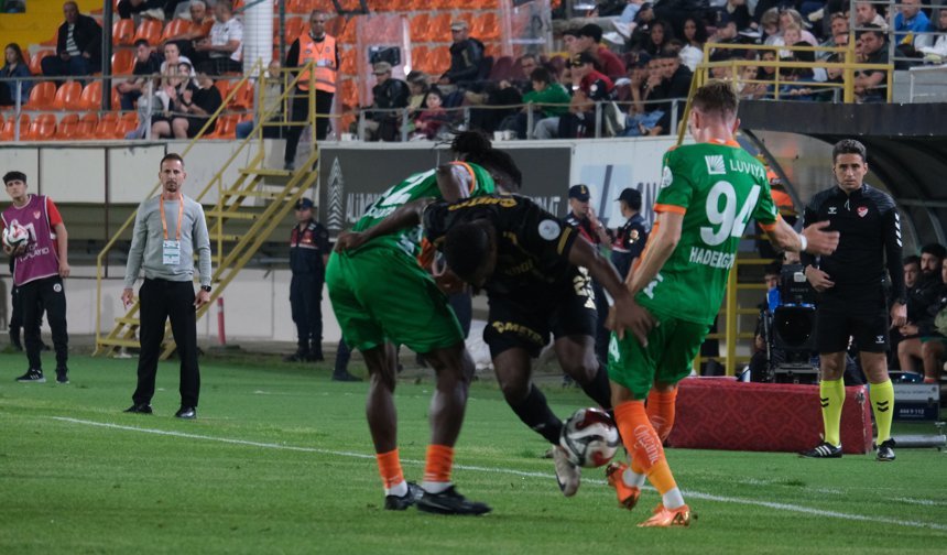 Alanyaspor sahasında Kayserispor'u 3-1 yendi
