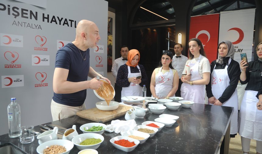 Depremzede kadınlar, Antalya'da şeflerle buluştu