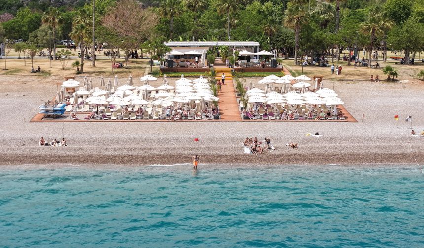 Antalya'da turizm sezonu açıldı
