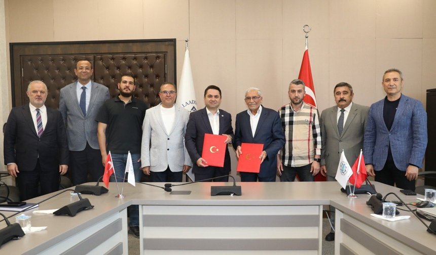 Alanyalı hayırseverden üniversiteye bağış