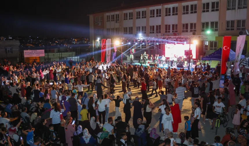 Mahallemde Konser Var başlıyor