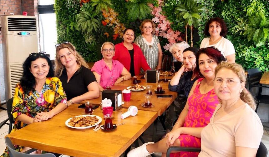 Antalya'da sanatsever kadınlar birleşti