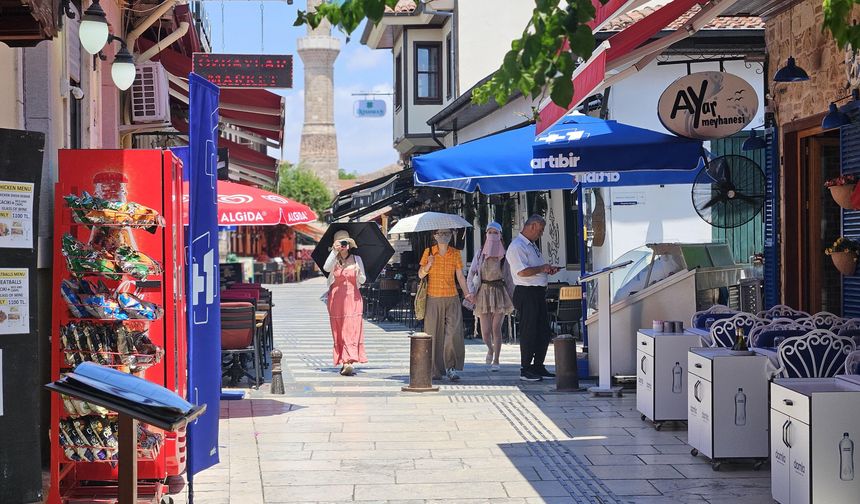 Uzak Doğulu turistlerden 'sıcak' önlemi