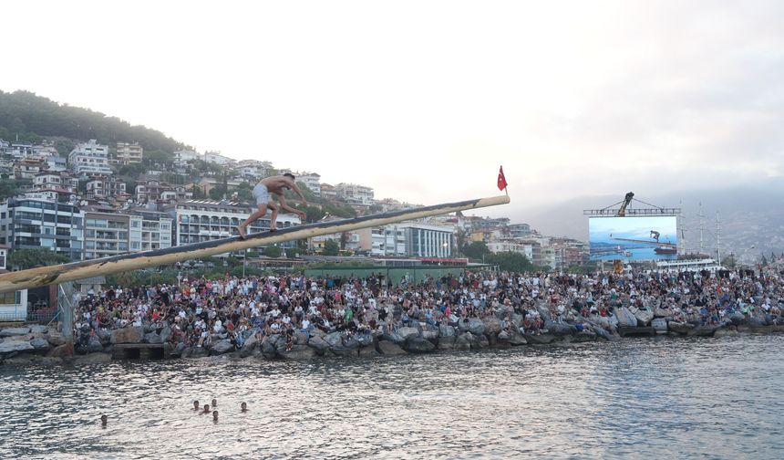 Alanya’da 1 Temmuz Denizcilik ve Kabotaj Bayramı coşkuyla kutlandı