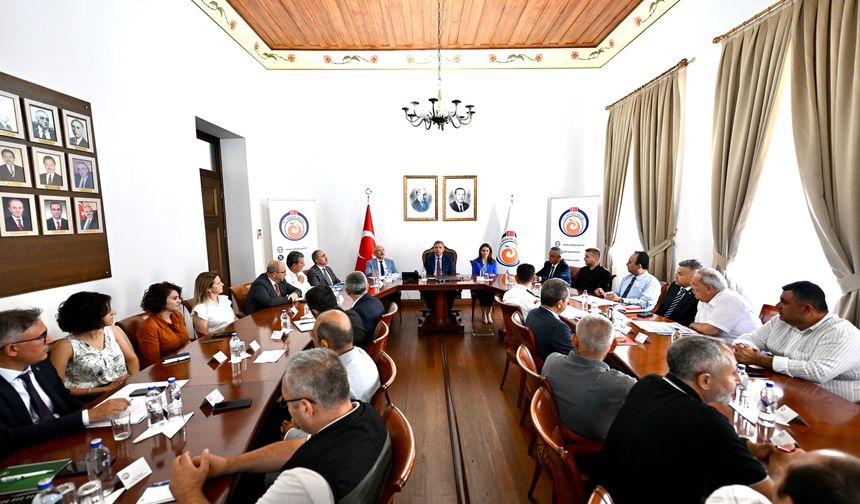 Antalya’da deniz kirliliğine karşı ortak mücadele