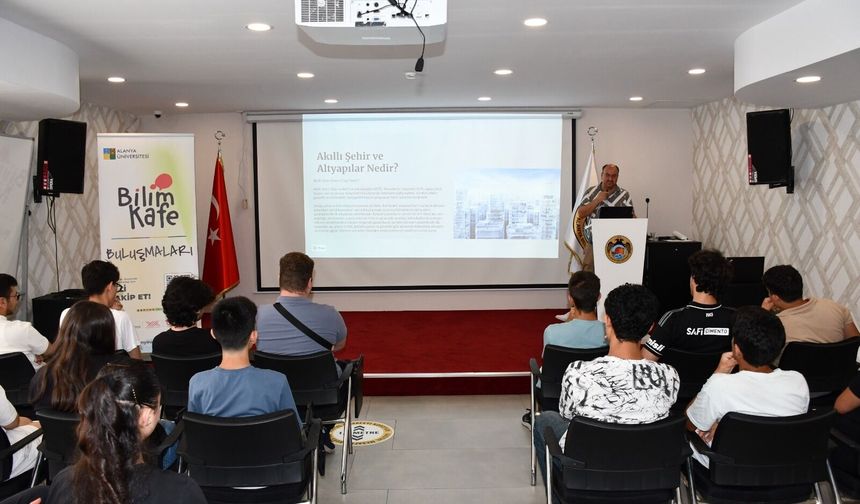 Alanya Üniversitesi’nden geleceğin meslekleri söyleşisi