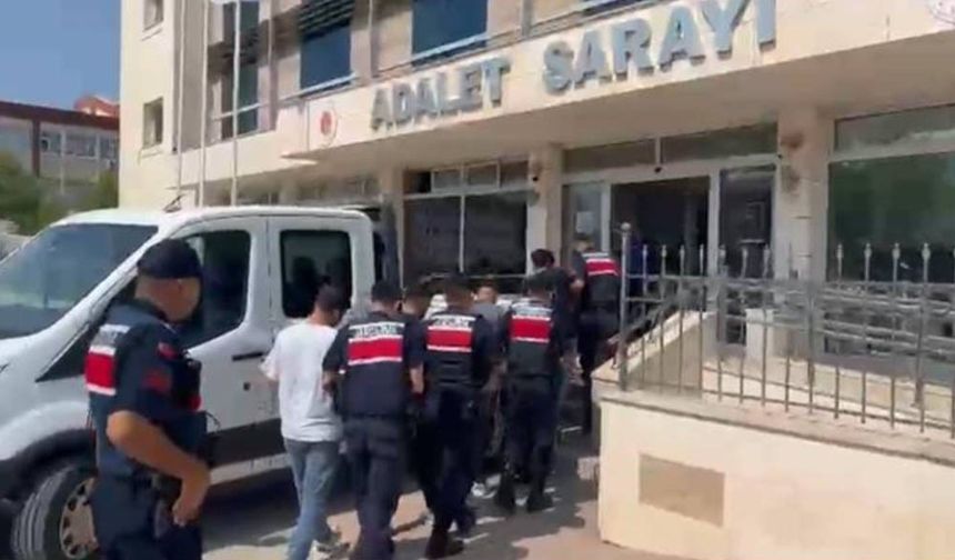 Antalya'da suç örgütü operasyonuna 4 tutuklama