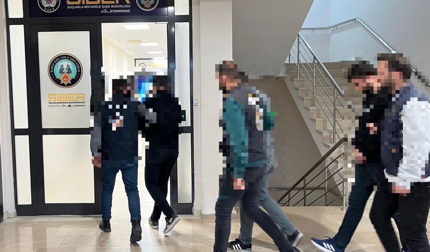Borsa vaadiyle 3,7 milyon liralık vurguna 3 tutuklama