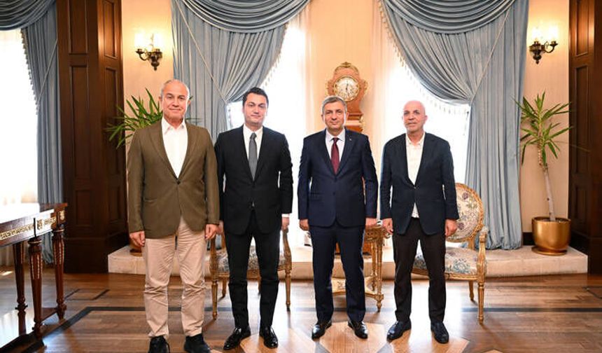 Alanya protokolü Antalya Valisini ziyaret etti