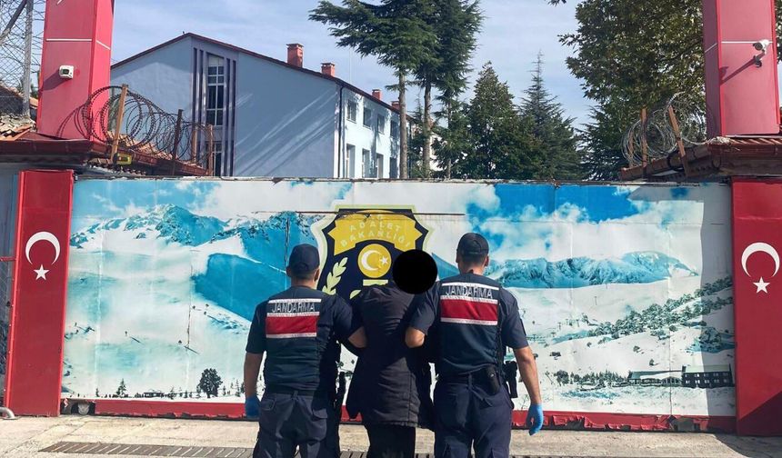 Aranan 42 yıl 2 ay 27 gün hapis hükümlüsü yakalandı